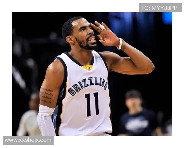 迈克康利的篮球传奇之路与职业生涯的辉煌成就探讨